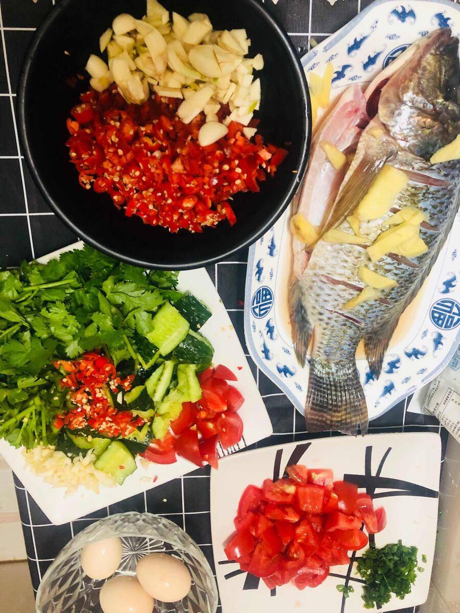 西红柿红烧鱼的做法,掌握这几步,简单易上手,别不懂!_料酒