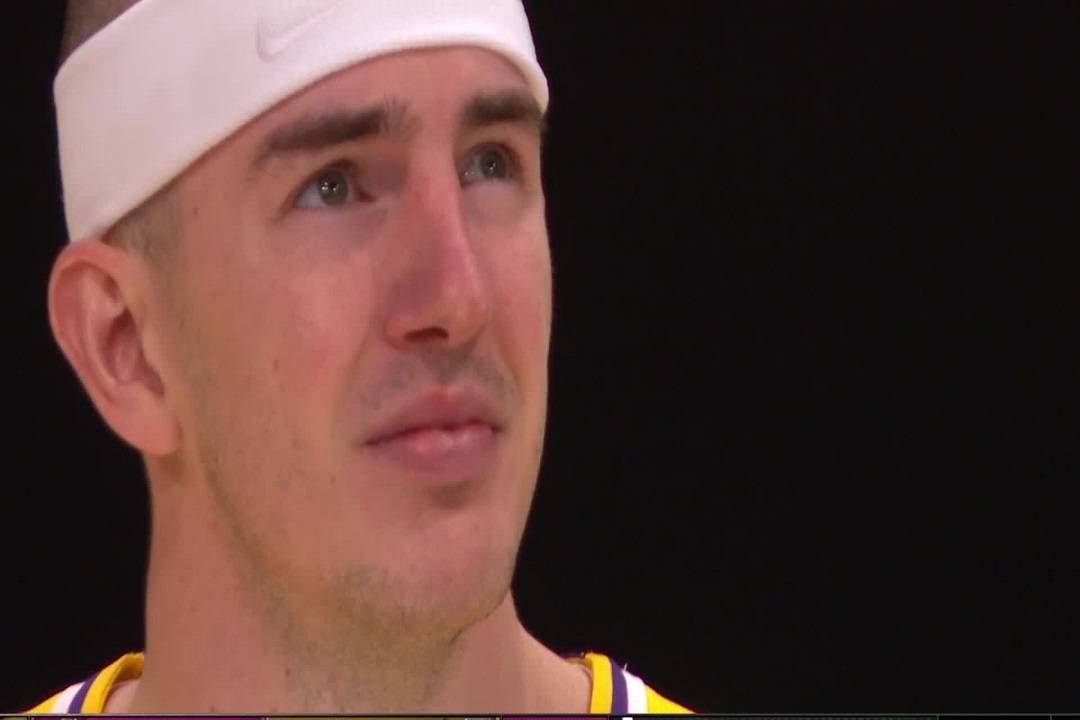 原创湖人输了但卡鲁索没输这几个细节告诉我们他为什么站在这里