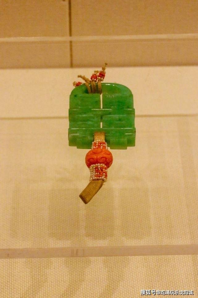 四足盖炉掐丝珐琅兽面出戟带盖罍掐丝珐琅勾莲凤耳大花觚《竹荫西狑图