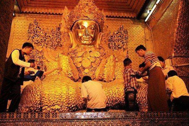 缅甸''最金贵''的佛：无数人为其贴金数十年，如今光金衣就百万层