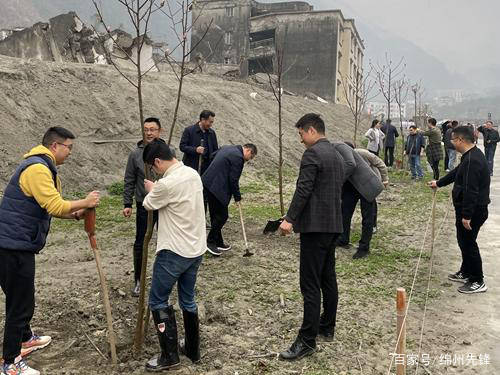 市委宣传部副部长,纪念馆党委书记,主任冯正碧,党委班子成员马晓燕