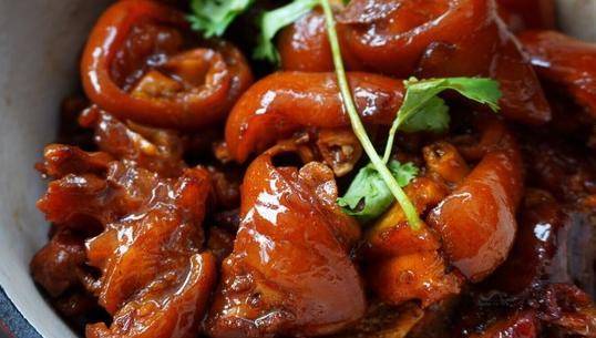 猪脚怎么炒好吃家常菜 45e297c2a7684434a5fc81d8a3f4493e.jpeg