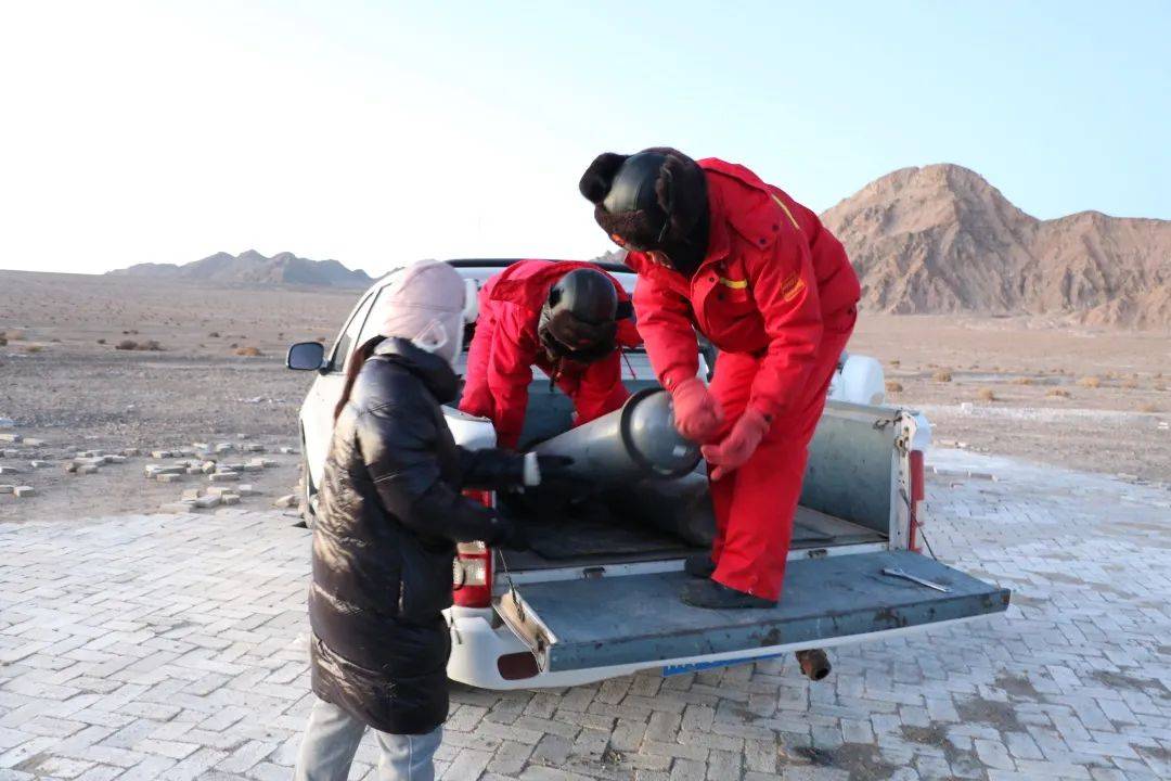 赛什腾|竟为探索星辰大海？在2800米，他们放了个气球