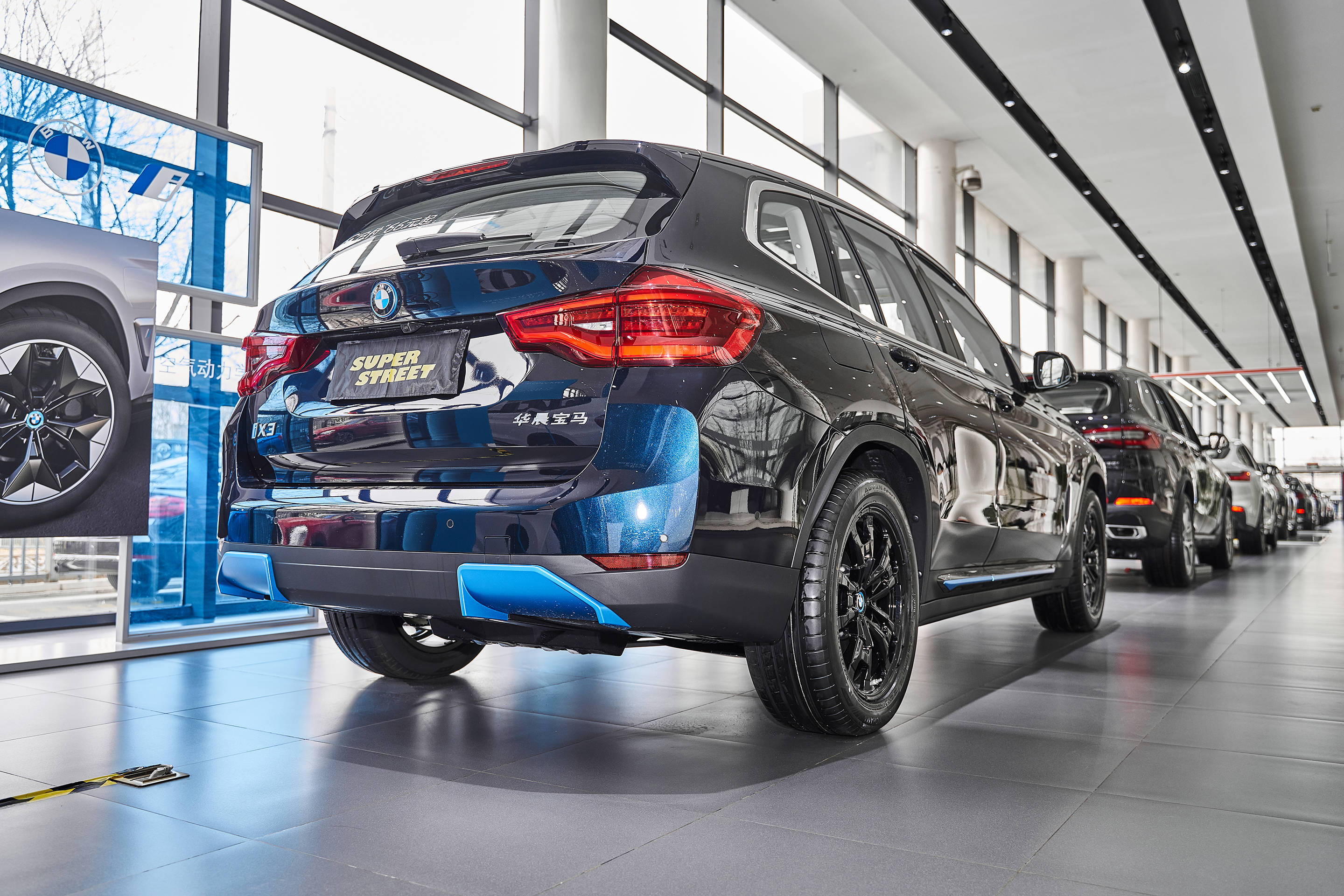 宝马ix3澎湃i动力第五代bmwedrive的电动驾趣