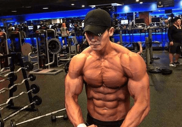 腹肌是每个人都有八块吗 062bd44b395b4bc0926d299be7d8e896.png