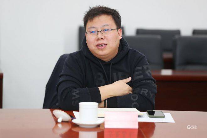 国内知名mcn机构"谷麦嘉禾"总经理于爱山也对自媒体作品内容发表了