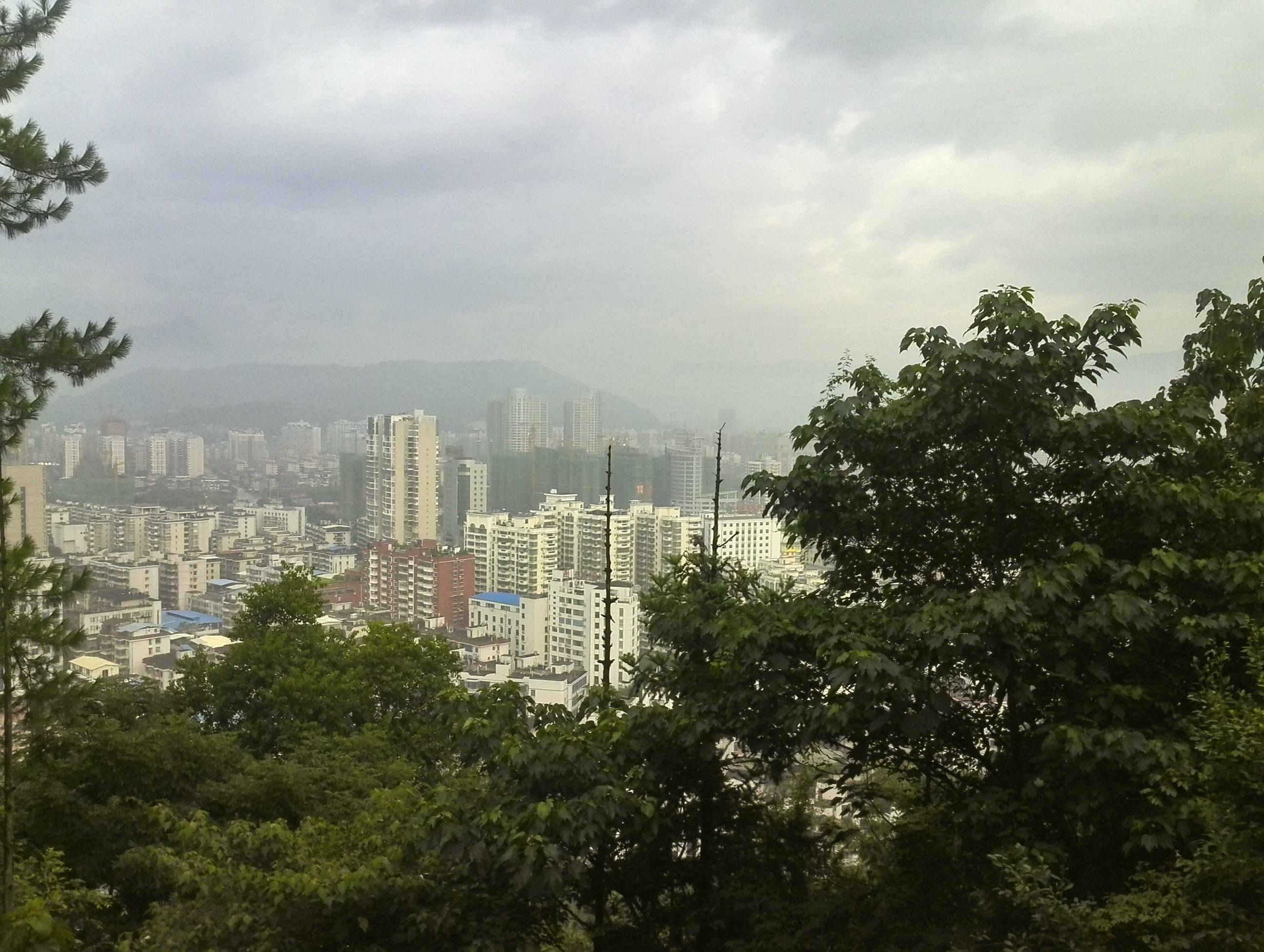 福建省龙岩市gdp主要靠什么_福建省龙岩市游乐园(2)