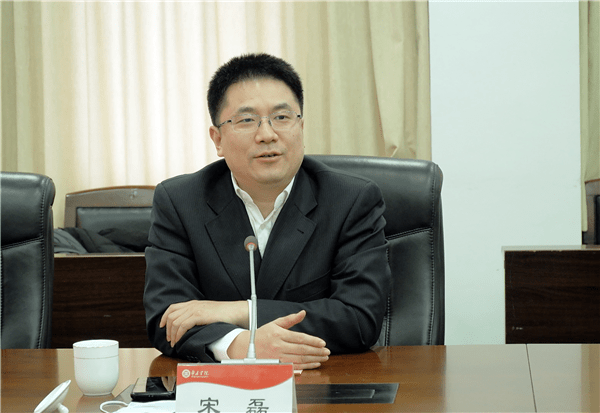 临沂大学,泰山学院,济宁学院,菏泽学院援疆实习支教团围绕各校实习