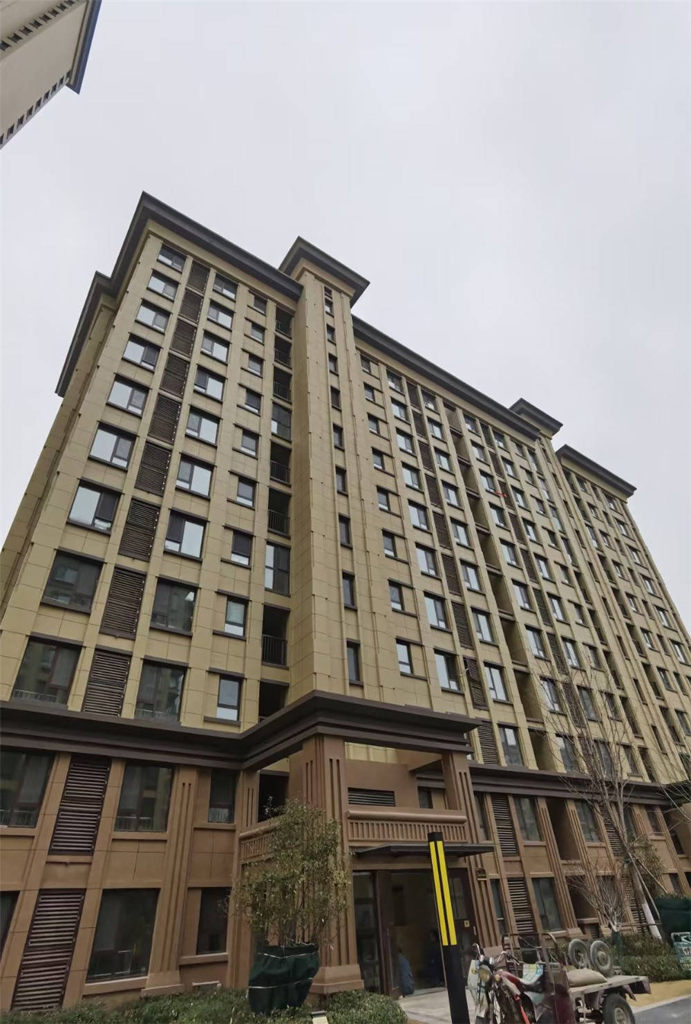 泰安云水谣三期160㎡顶楼复式装修土建施工完毕