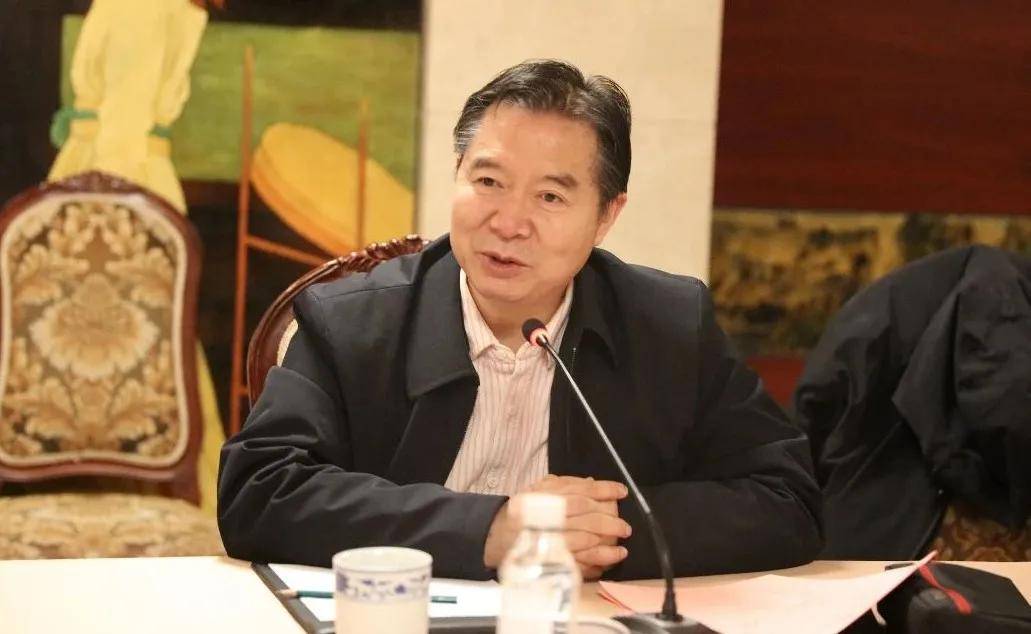 王济武董事长与眉山市委书记慕新海等会谈