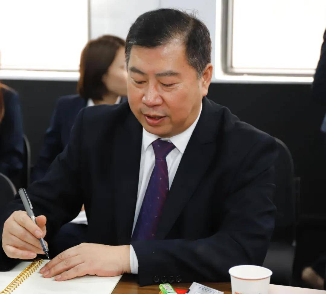 2021罗斯夫开年响"春雷",签署品牌运营项目协议"弯道超车"_罗宇