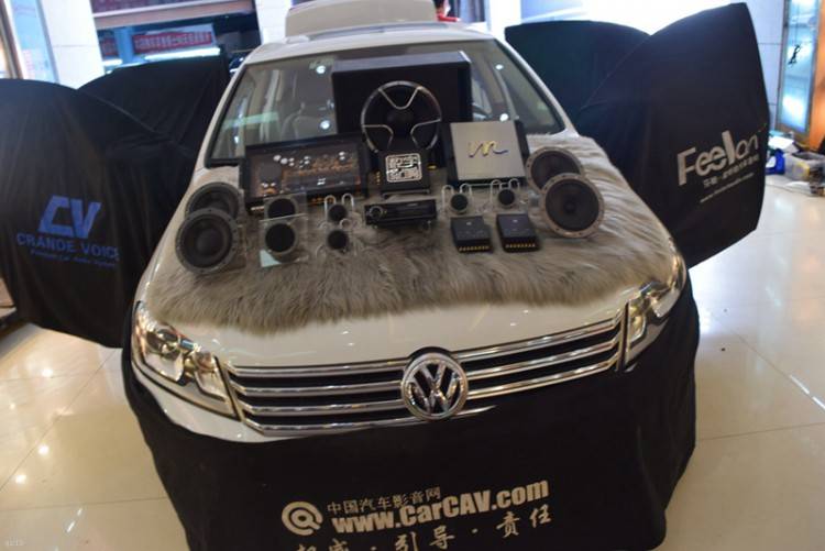 大众迈腾汽车音响改装丹拿40周年纪念版喇叭,音色唯美!昆明发烧友