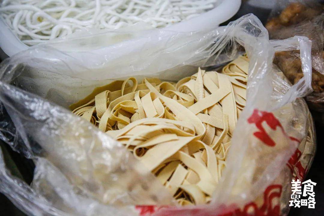 火锅人均几个菜_火锅卡通图片(2)