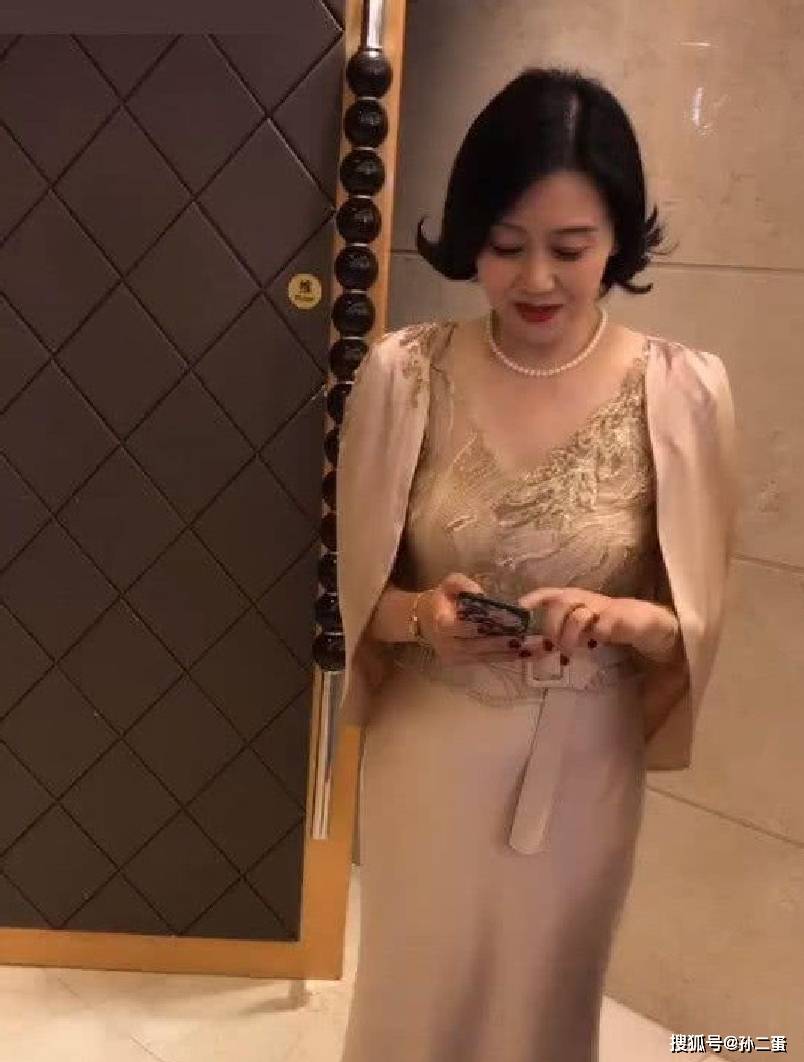 中国最美老太太气质 d9c2bf0d92cc422f88189d12e9b61484.jpeg