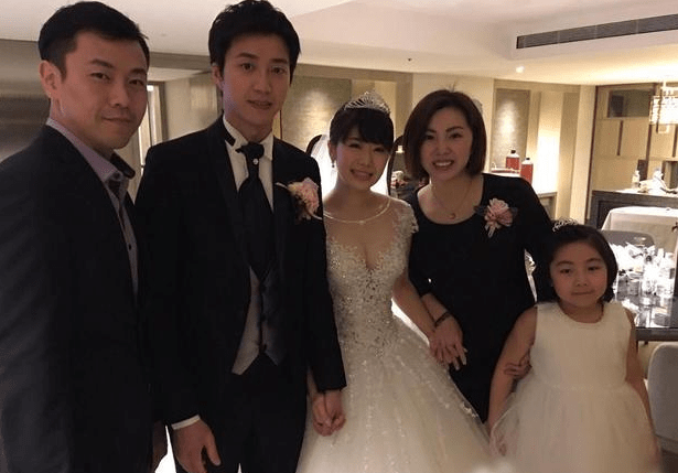 马龙老婆 fdf24ea1c2434137b6b9af0bc62edf10.png