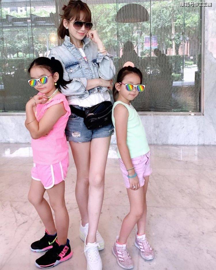 41岁melody维持冻龄秘诀和女儿组团跳blackpink永保少女心