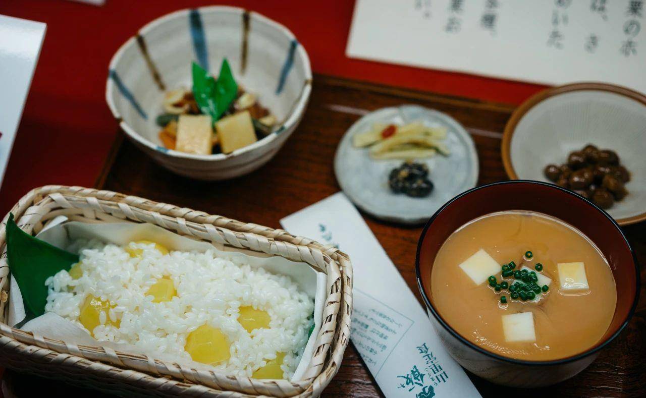 5500a62bcf574a99859b373019cdfe68.jpeg