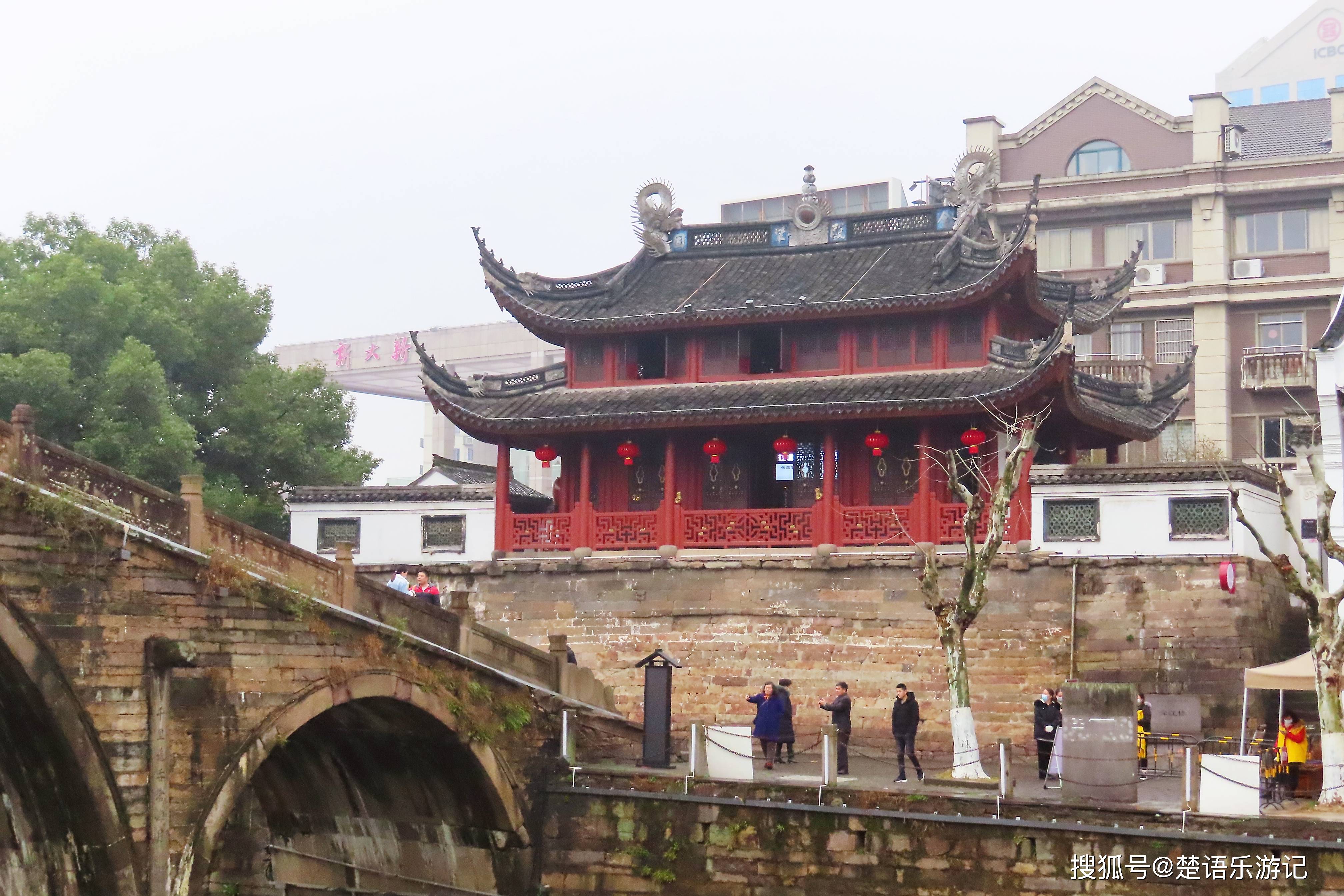 宁波十大名古桥之一，被称为“浙东第一桥”，原来旅游人气这么旺