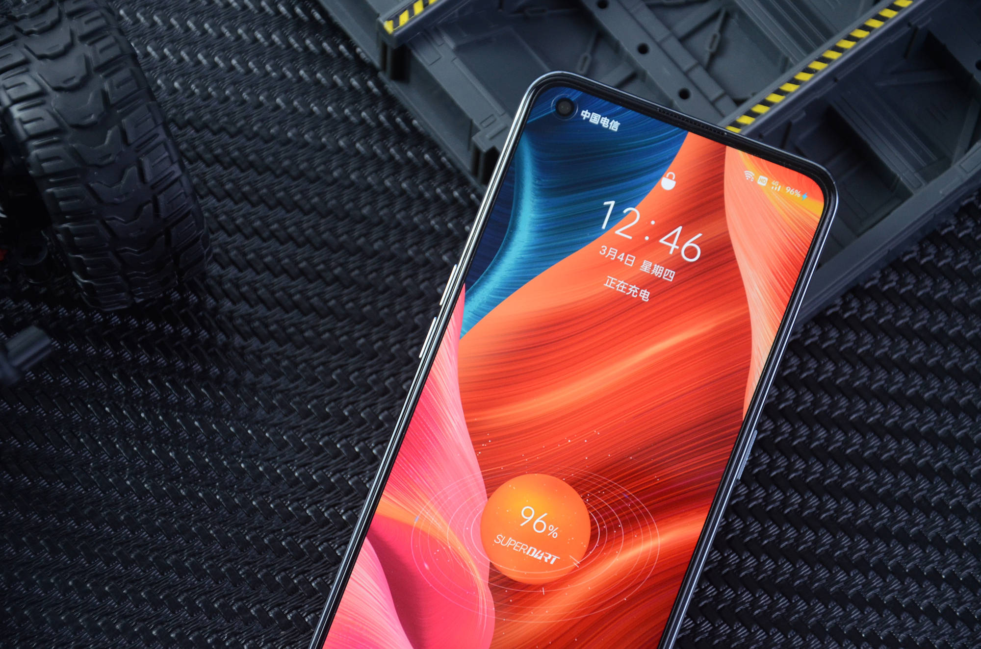 原创realme真我gt评测骁龙888屏下指纹仅2799元