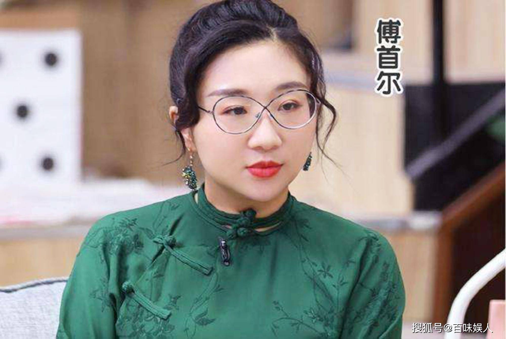 傅首尔获bbking从作家到段子手她不是简单的普通人