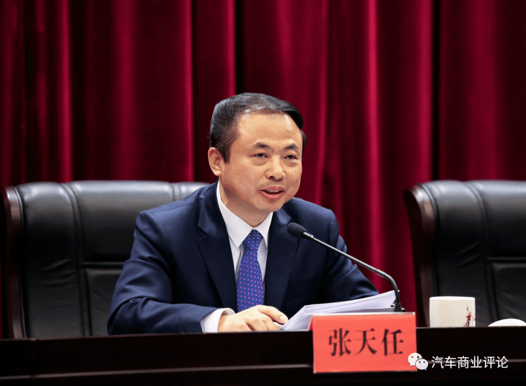 全国人大代表,天能集团董事长张天任国家优选龙头企业,建立国家级动力