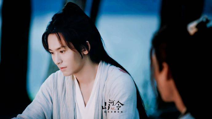 《山河令》张哲瀚爆红,他"背后的女人"个个来头不小_手机搜狐网