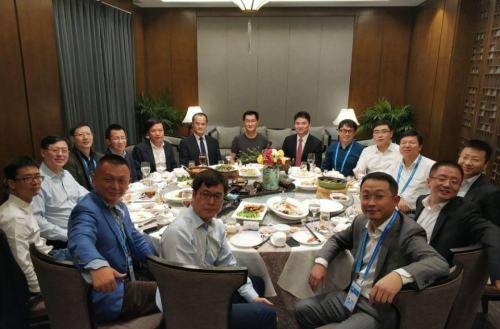 中国最新富豪排行榜_中国＂巴菲特＂抄底腾讯!身家百亿美国国籍,曾登上胡润全球富豪榜(2)