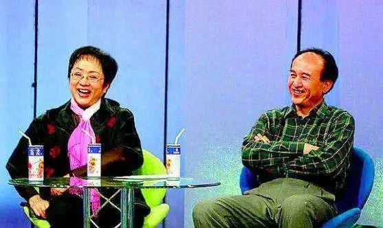 原创央视春晚传奇歌后谢莉斯患病丈夫不离不弃晚年丧女伤透心