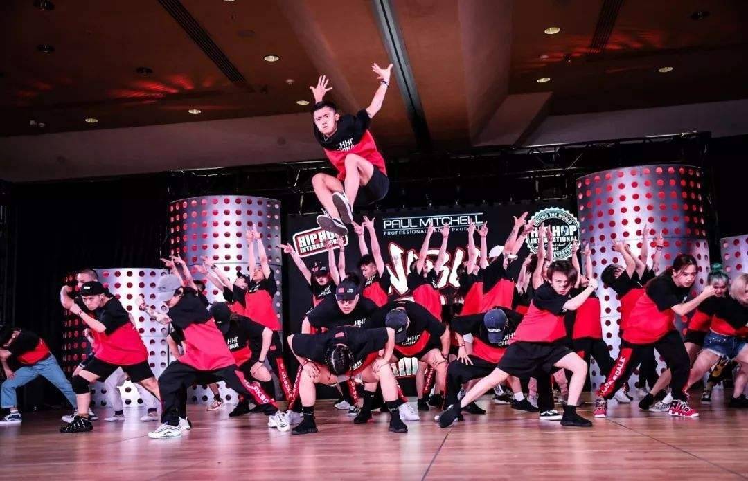 花果园白宫附近举办了"hhi世界街锦舞,齐舞"中国总决赛