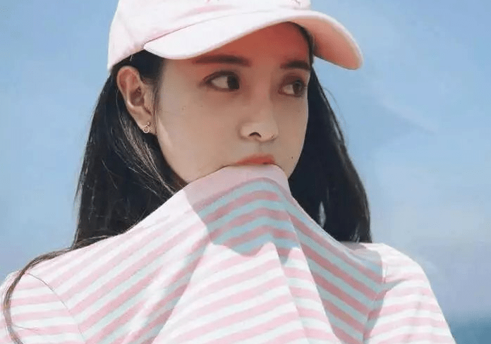 女生才华横溢 b1dc985098f84cf098f82525ac388830.png