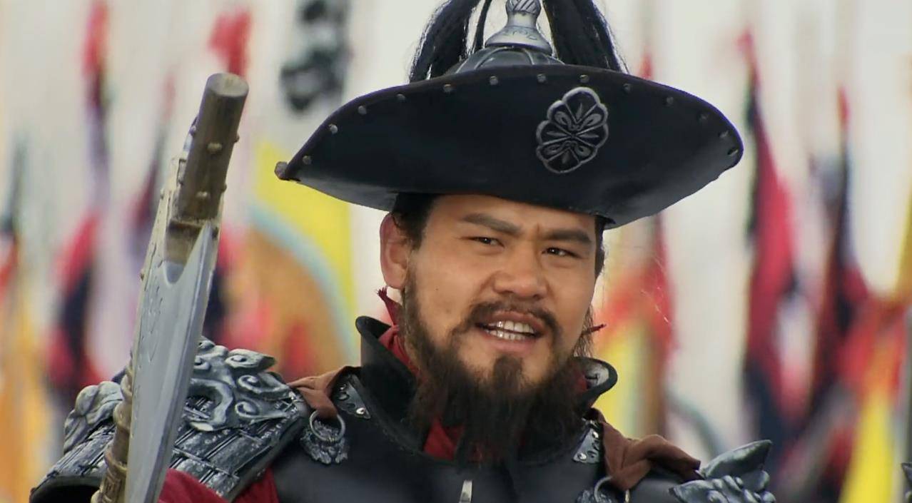 原创关胜独斗林冲秦明十合战胜索超却轻易胜不了个龙套不是石宝