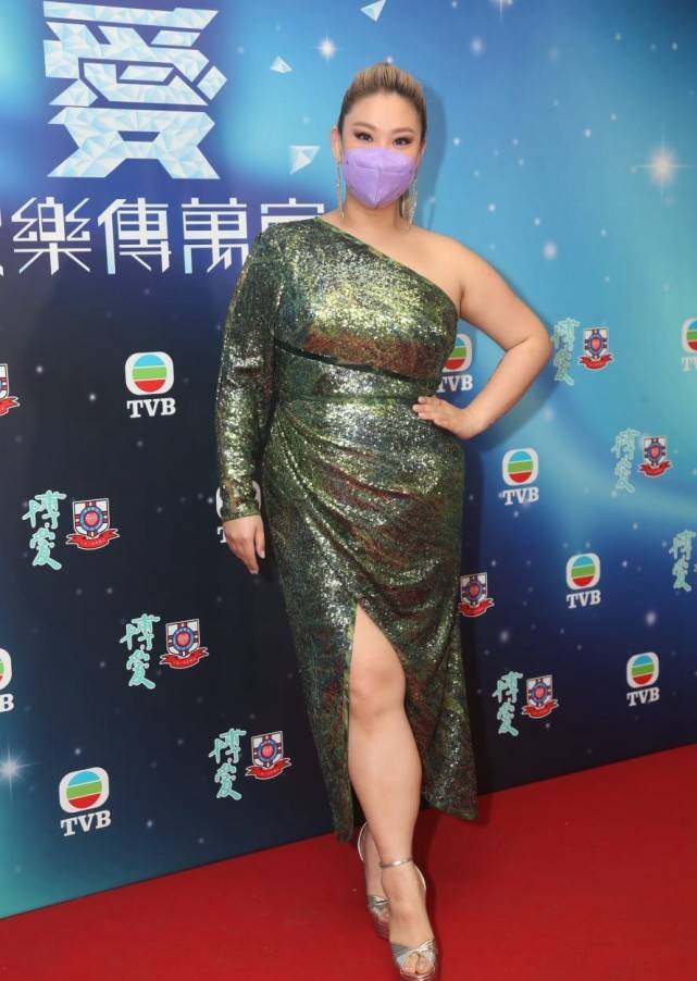 原创180斤郑欣宜跳性感热舞自嘲浑身肥膏震动吸引网友大赞好正