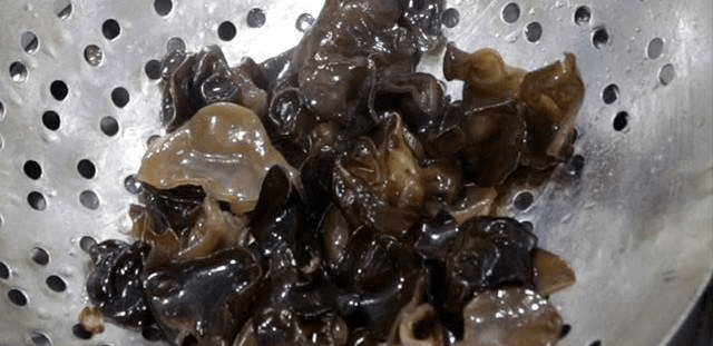 木耳洋葱花生米 04d5d4f825b44e5e877b7736380f5d50.png