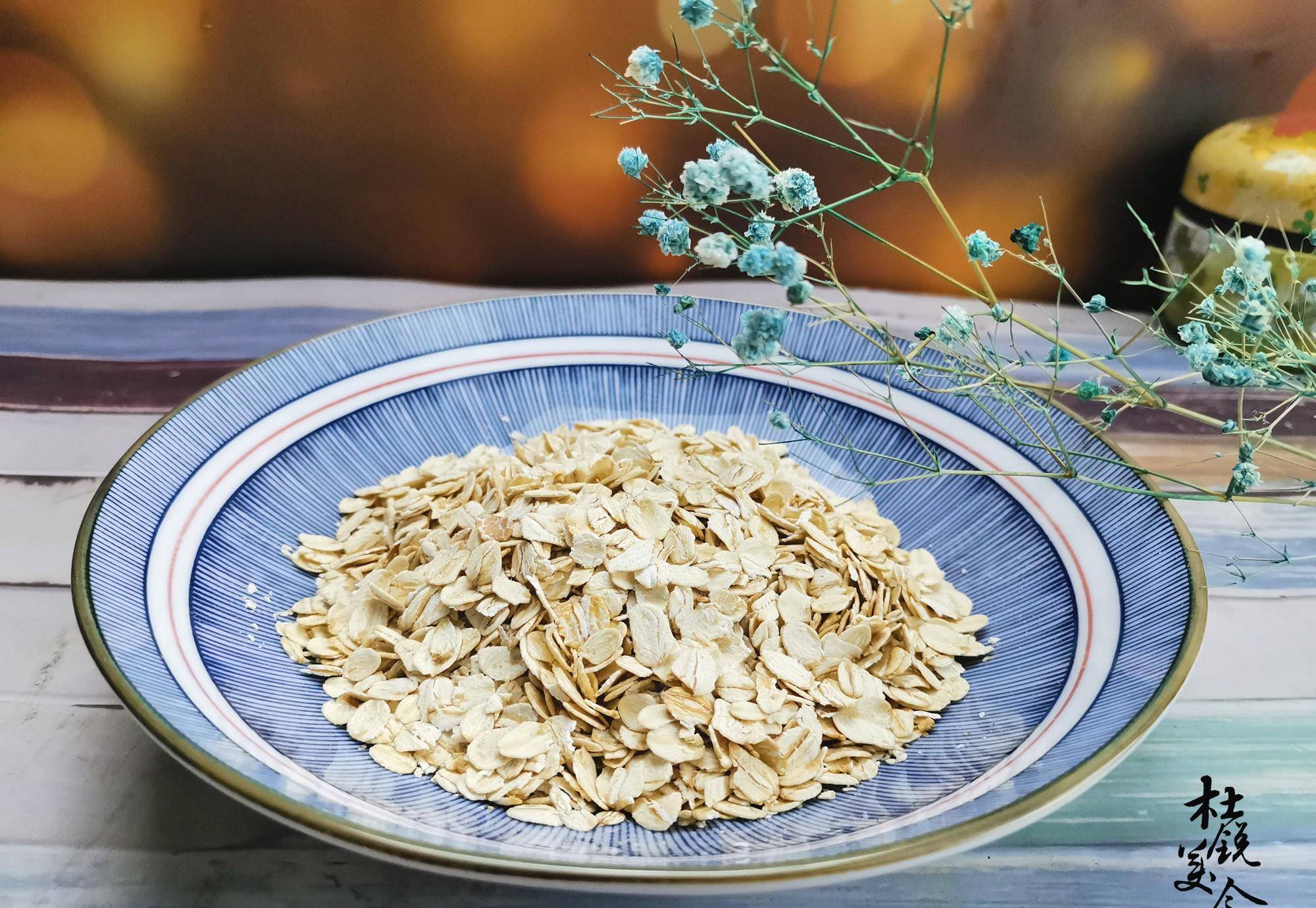 可以用什么东西配麦片 46110aa5c1c04076991436e67433979f.jpeg