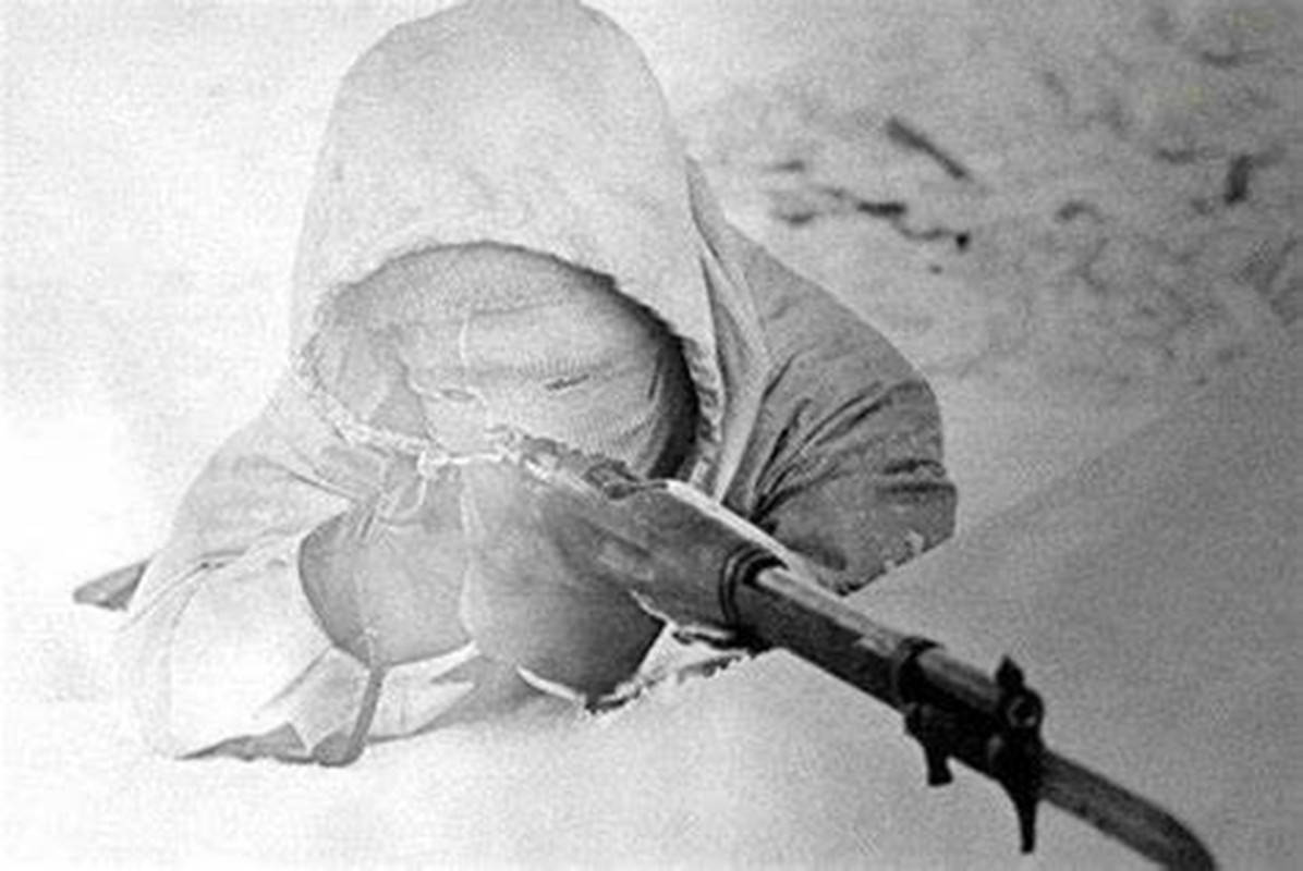 狙击手排行_排名第一的狙击手,狙杀542人,“被打掉半边脑袋”仍活了近百岁