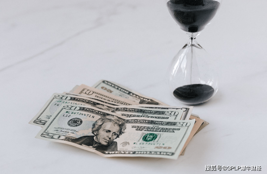 信达澳银债券型基金规模大幅缩水 近1月跌幅超