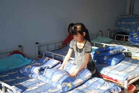 有几个标准没达标最好不要选择住校有女儿的家庭更要注意