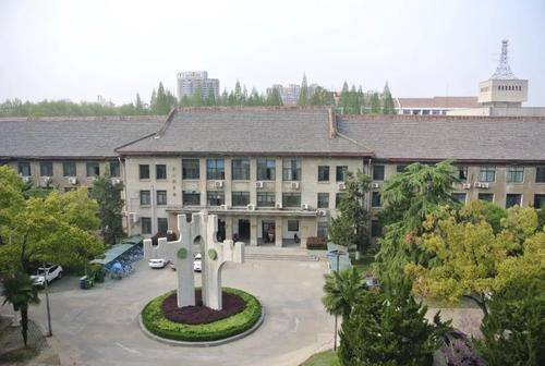安徽农业大学前身是1928年创办的省立安徽大学,为农业农村部,国家林业
