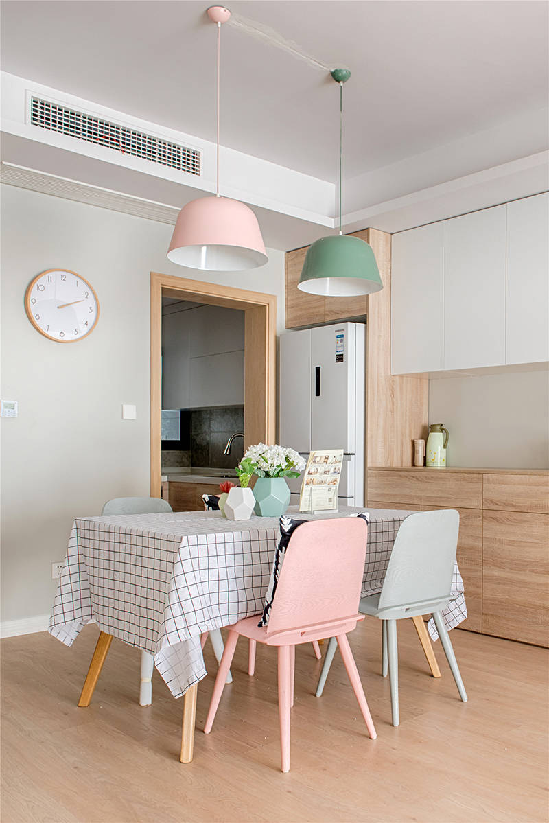 灯带一般选什么颜色呢 aea452712a9644f28c3bf3278877fa18.jpeg