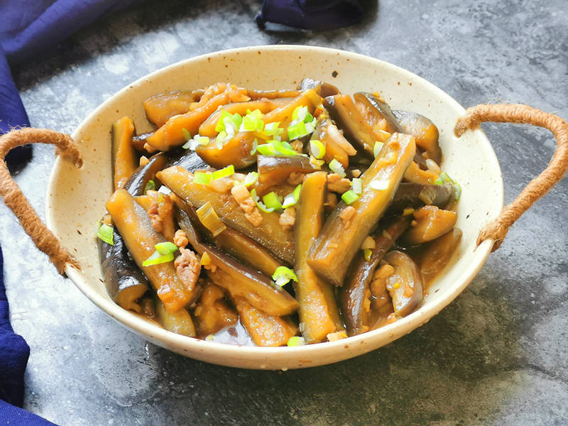 茄子怎么做才能拌饭好吃 d1fe5e0539d54783ade506acfe0be020.jpeg