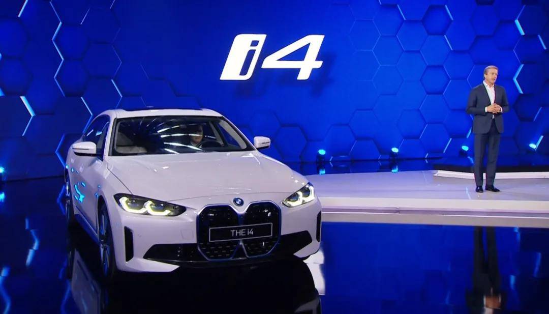 宝马宣布9成车型都将 油改电 内饰全面升级 Idrive