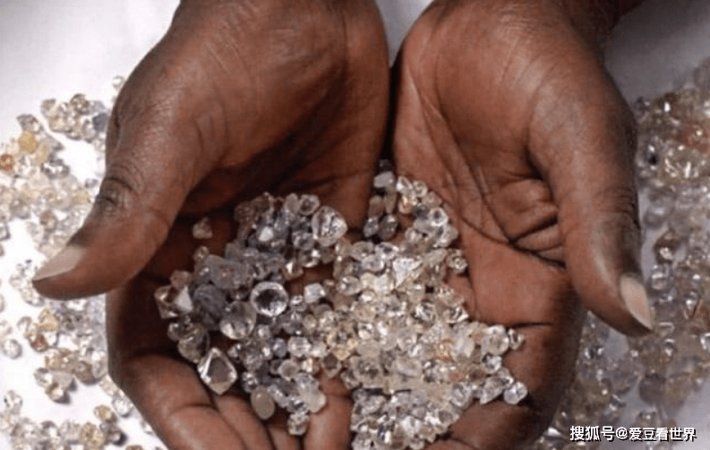 非洲钻石又大又便宜，为何没人愿意购买？游客：不会有下一次了！
