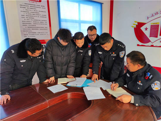 王鑫军铆在警营一线十五载的螺丝钉