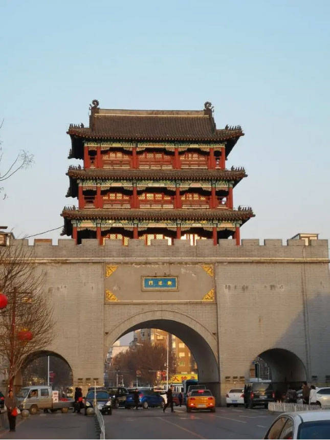 罗莱迪思参与点亮盛京古城门的璀璨光辉