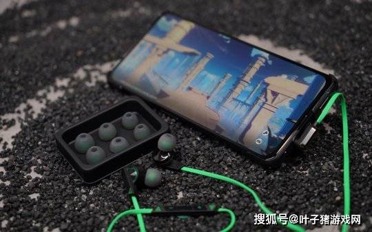 利器|怪兽级游戏利器君临天下 黑鲨4Pro游戏手机首发开箱评测