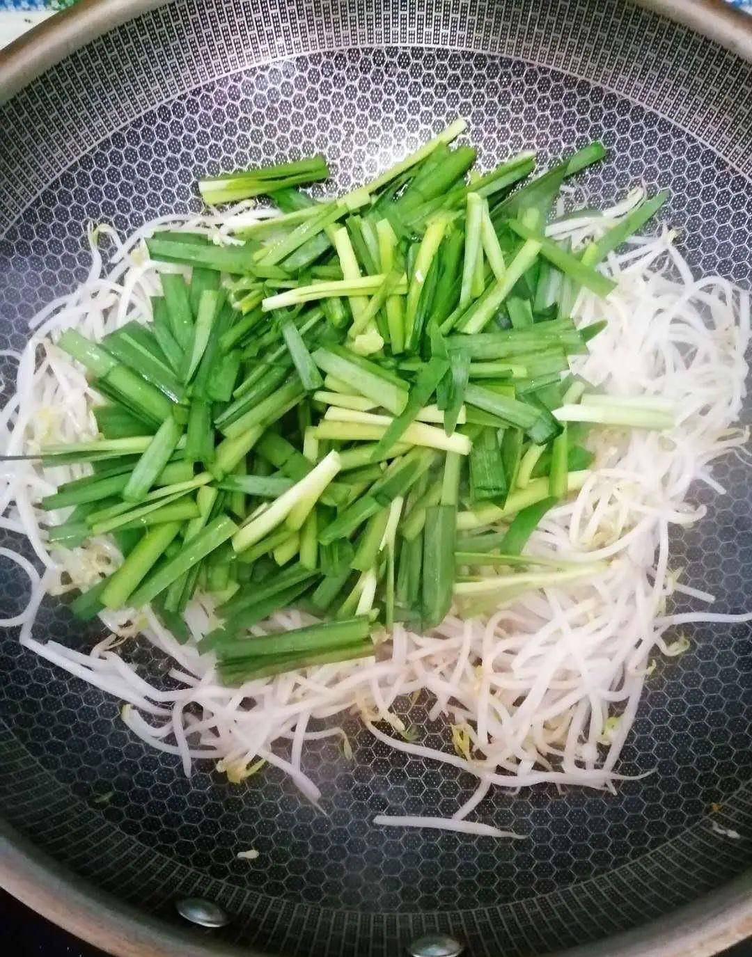 韭菜炒豆芽的正确方法 ad763c0cae9e4ada92bb870f55ee71ea.jpeg