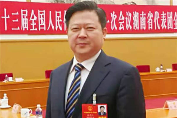 郴州市委书记,市长刘志仁.