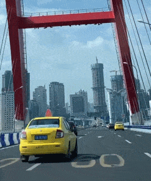 重庆出租车司机的真实生活月入7000月休8天但不是谁都能干