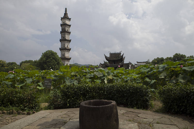 杭州金华交界发现一个古村落，上千年历史，如今知道的游客很少