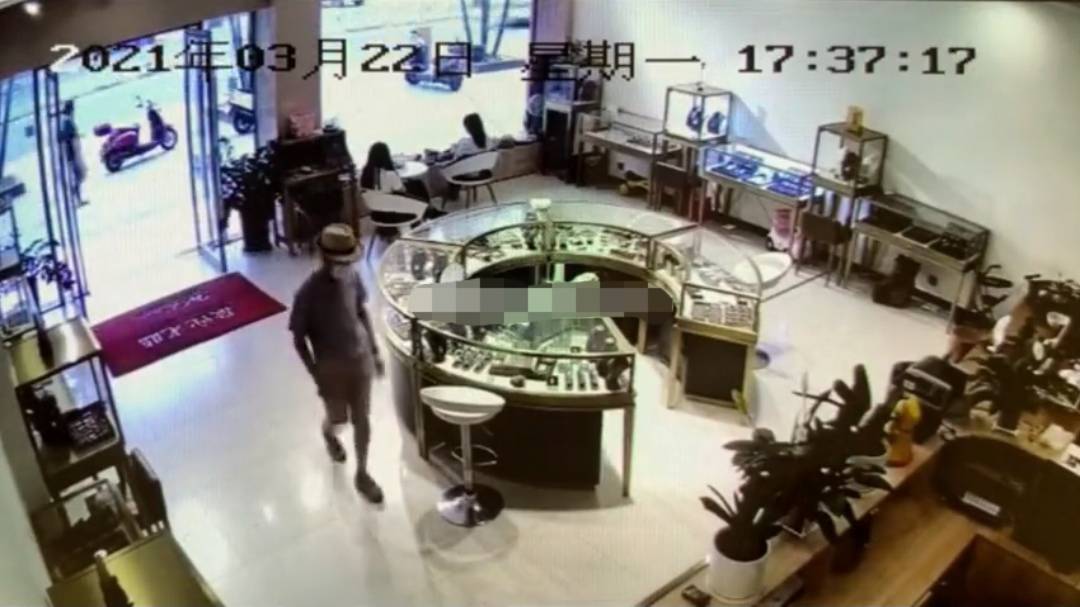 君枫珠宝：上海珠宝首饰供应链与福州珠宝店零售的双向布局